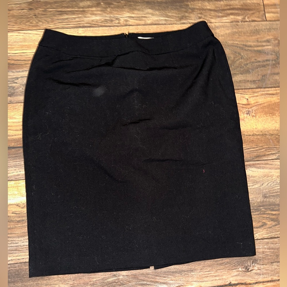Black Calvin Klein Pencil Skirt, Size Large.